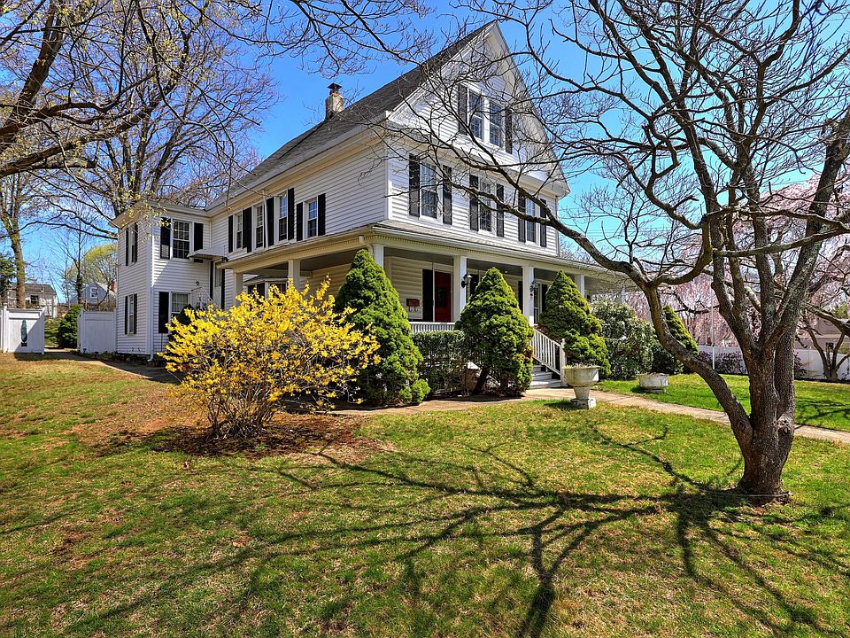 Completely Renovated & Updated 3 bedroom apartment on 2nd floor.