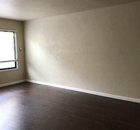 2nd image of 1625 Pierce St #1