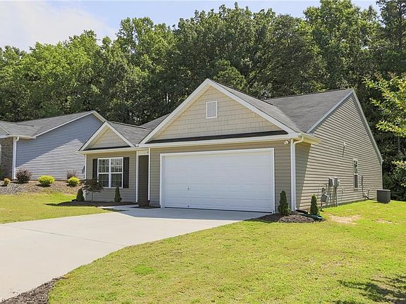 3rd image of 4939 Mount Hope Dr
