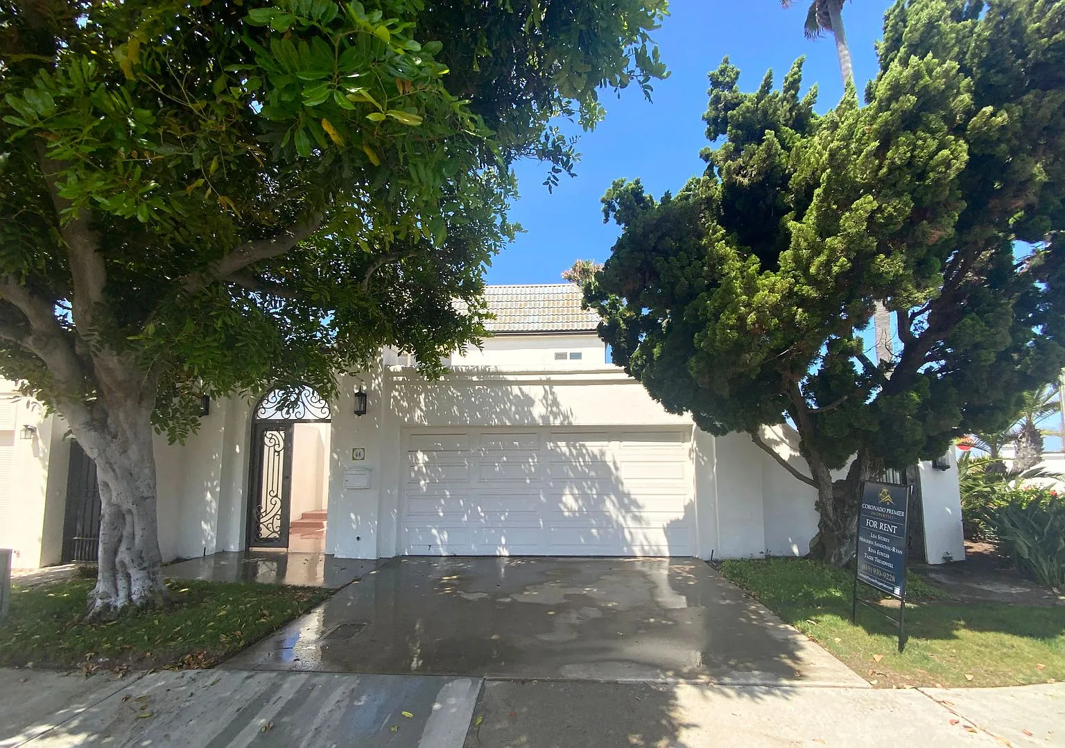 3 Bedroom Home with Lots of Natural Light — Photo 1