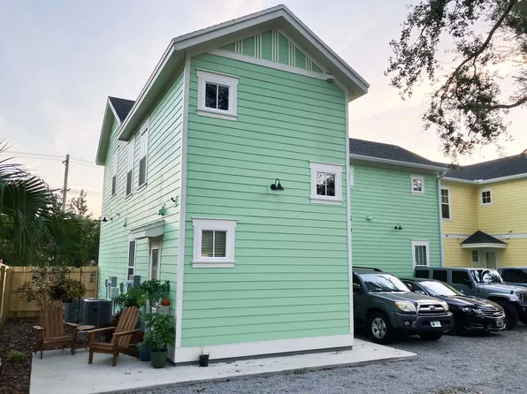 861 SW 5th Ter, Gainesville, FL 32601