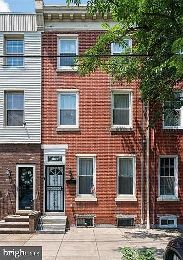 1112 E Moyamensing Ave