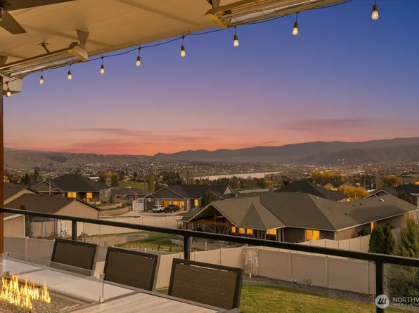 885 Autumn Crest Drive, Wenatchee, WA 98801