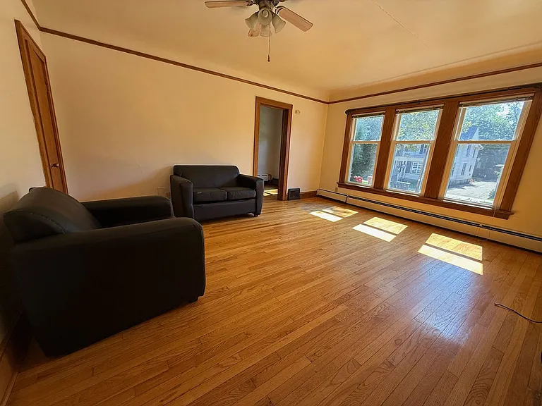 128 W Gilman St — Photo 8