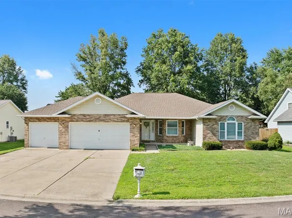 10 Michelle Dr, Mascoutah, IL 62258