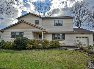 55 Dyer Ave, Emerson, NJ 07630