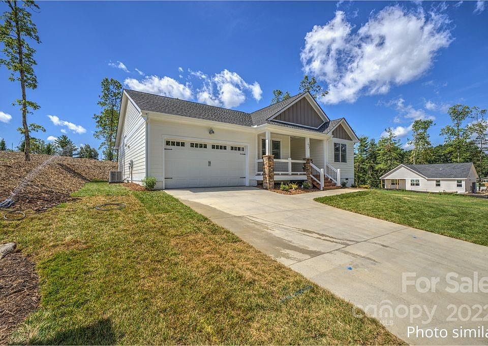 382 Windy Acres Dr, Hendersonville, NC 28792 Zillow