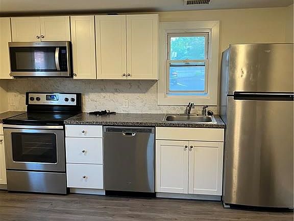 3rd image of 25 Griffin Ave
