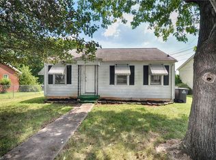 104 Harrington Ave, Lexington, NC 27292