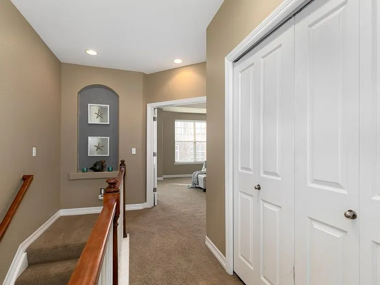 9301 Kornbrust Cir — Photo 10