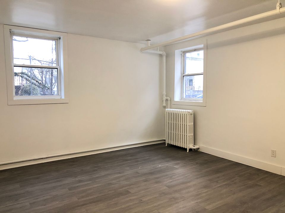 2nd image of 820 Avenue C #15E