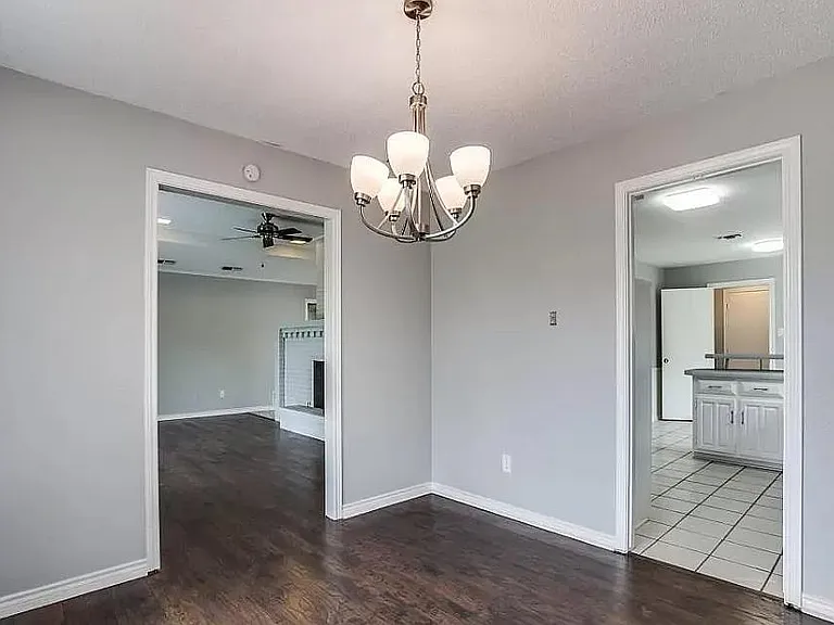 726 Cottonwood Cir — Photo 6