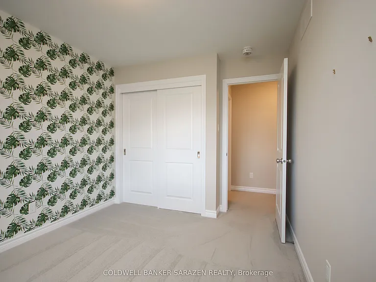 4043 Kelly Farm Dr — Photo 34