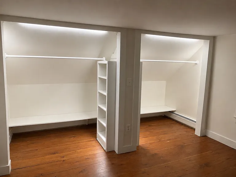 516 Giddings St — Photo 10