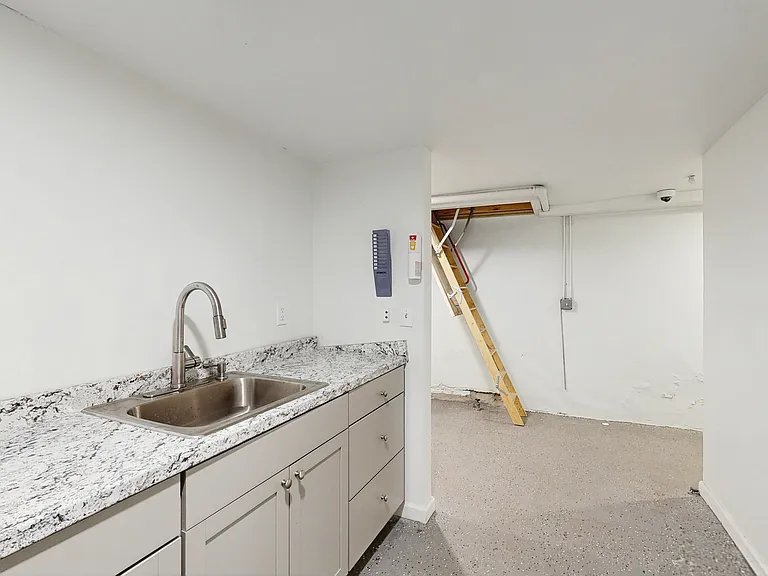 1722 Atlantic Ave — Photo 43