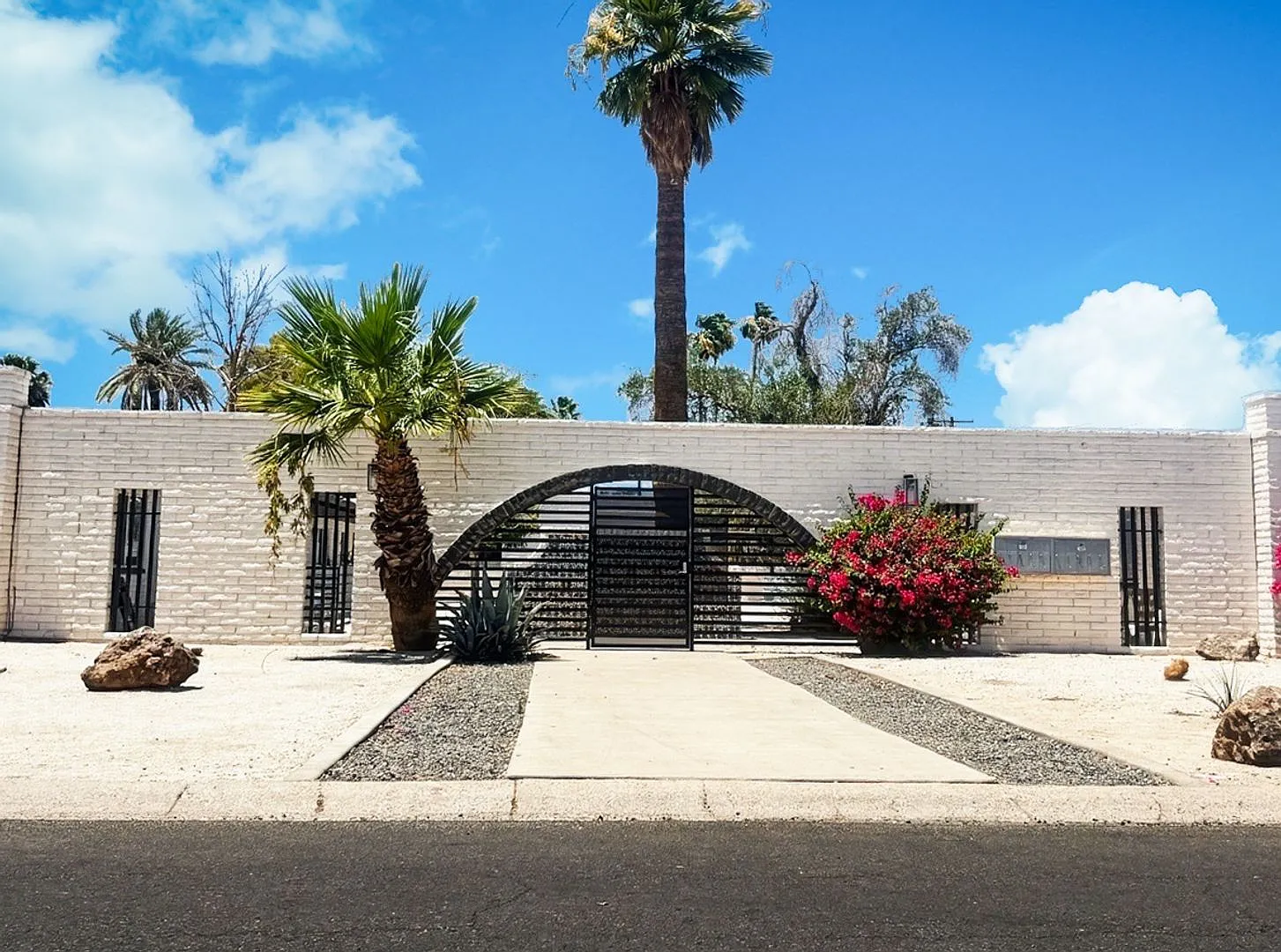 Welcome Home To Coronado Square! — Photo 3