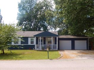 222 Kerland Dr, Wright City, MO 63390