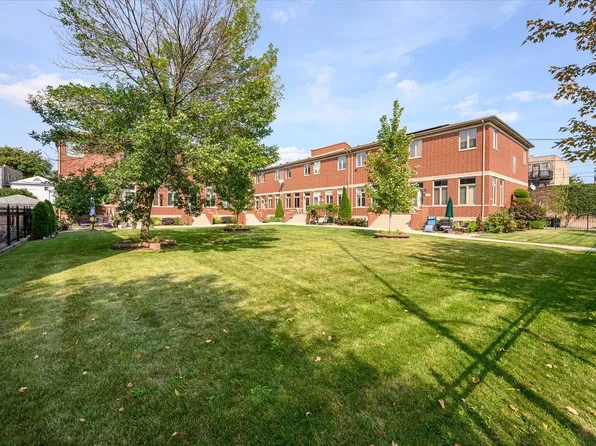 820 W 36th St Unit 5, Chicago, IL 60609