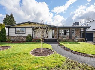 2370 Lynden St, Abbotsford, BC V2T 3B7