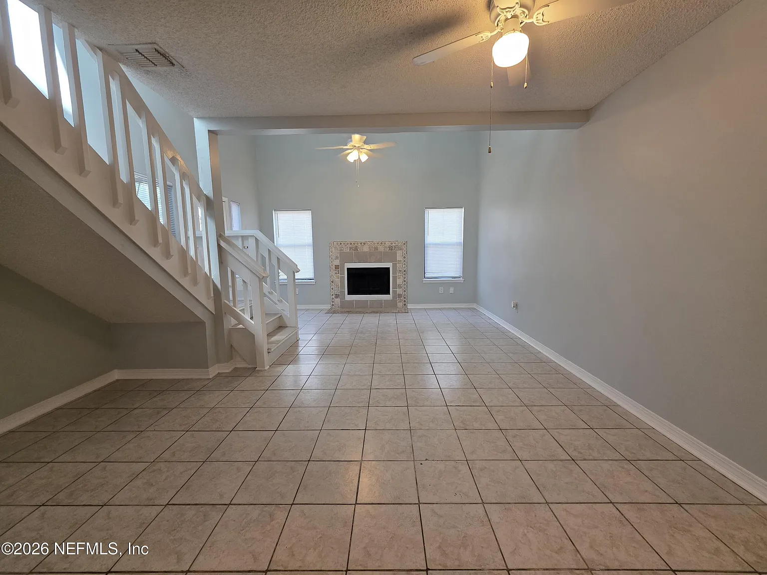 2 bed, 2.0 bath, 1178 sqft, $1,700 — Photo 2
