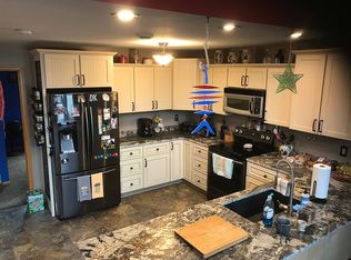 37 Dalles Ave, Carlton, MN 55718