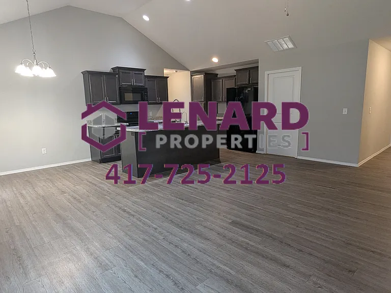 1361 S Lorraine Ave — Photo 4
