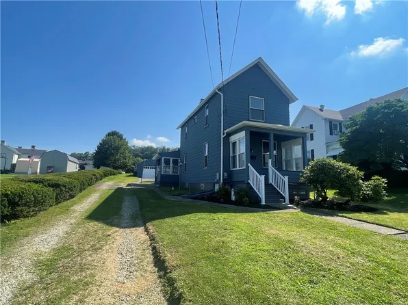 540 Fayette St, Rostraver Township, PA 15012