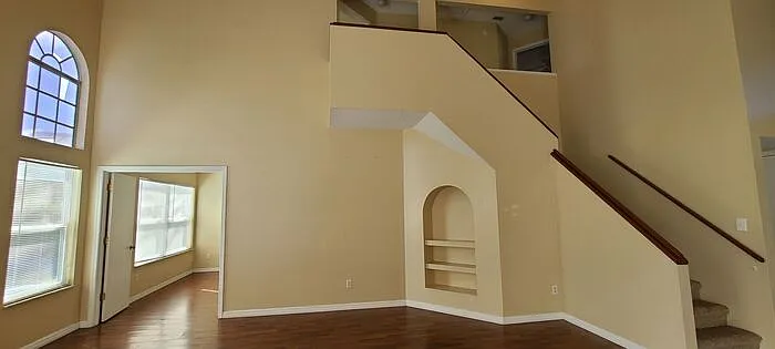 2411 Berkshire Ct — Photo 10