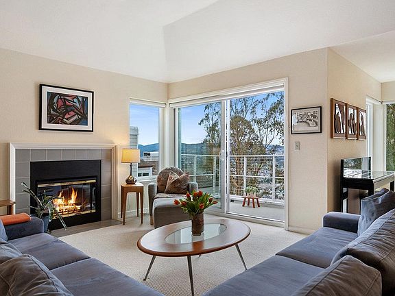 5th image of 495 Mountain View Dr APT 1