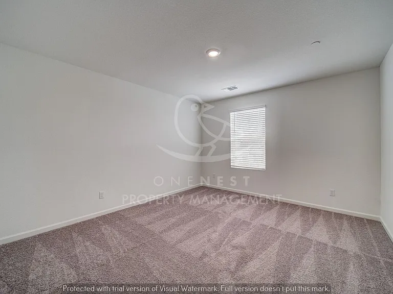 638 Valencia St — Photo 21
