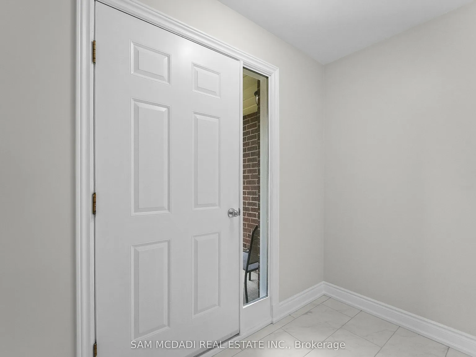 3 bed, $2,700 — Photo 3
