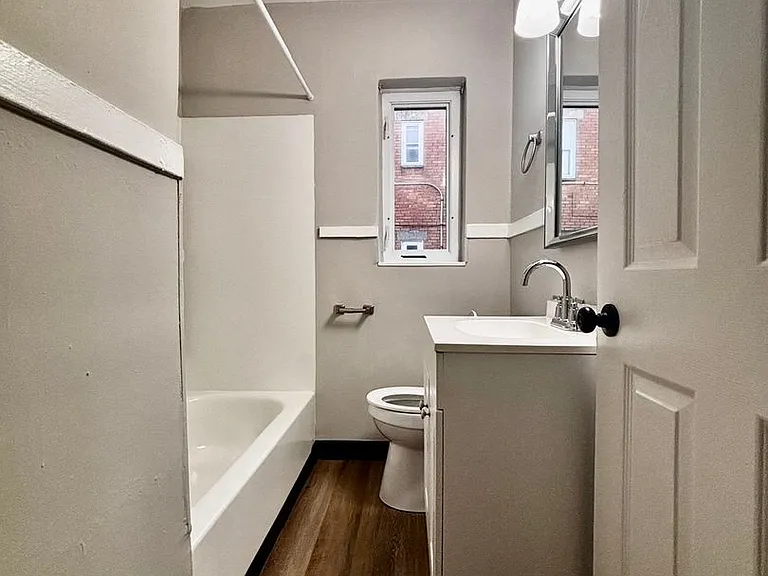 555 Hadley Avenue — Photo 14