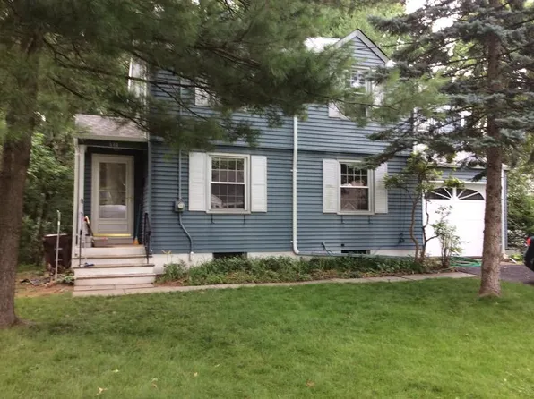 132 Mohawk Dr, Cranford, NJ 07016