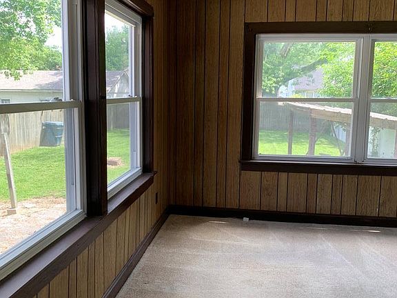 5th image of 618 E 25th St