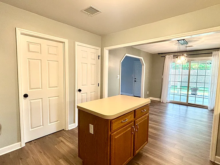 2 Lenox Ct — Photo 7