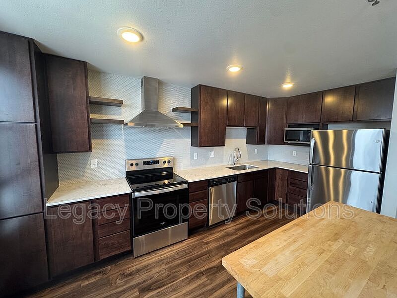 1st image of 208 E Greenfield Ln Unit C-312