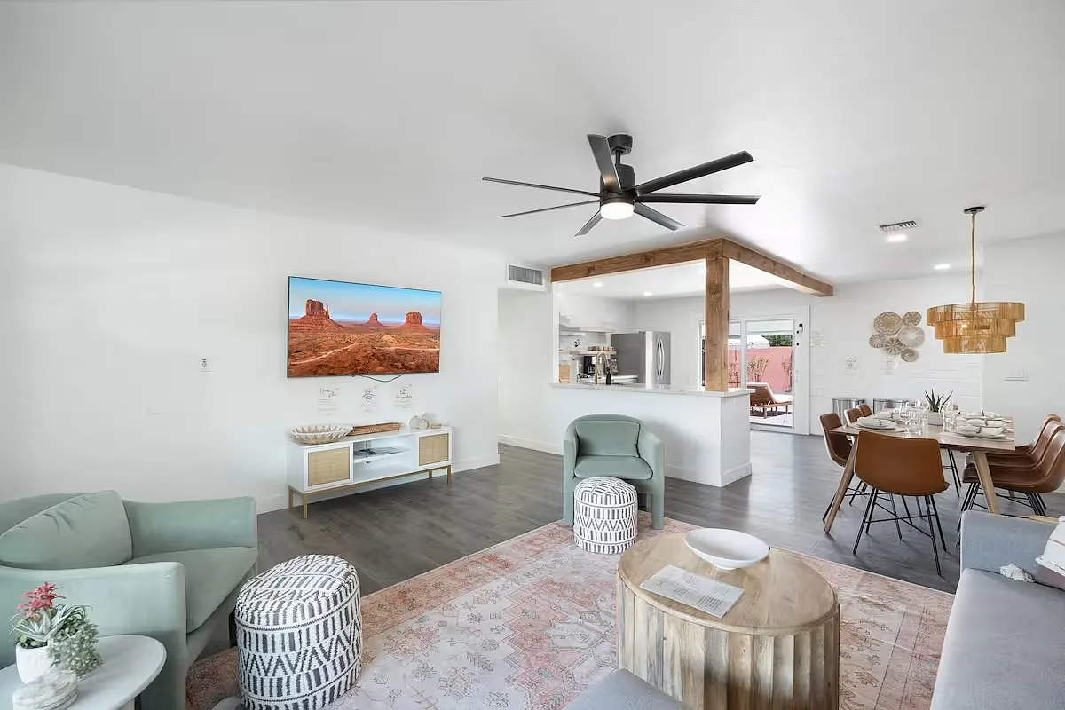 3 bed, 1302 sqft, $3,500 — Photo 3
