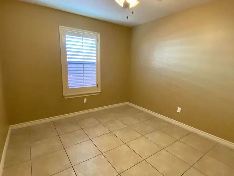 1520 Eidson Rd — Photo 6