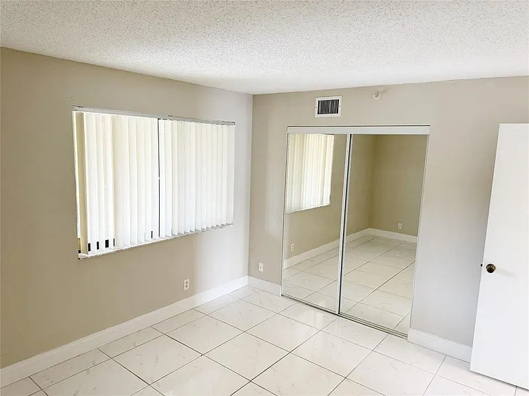 2788 Tennis Club Dr #101 — Photo 18