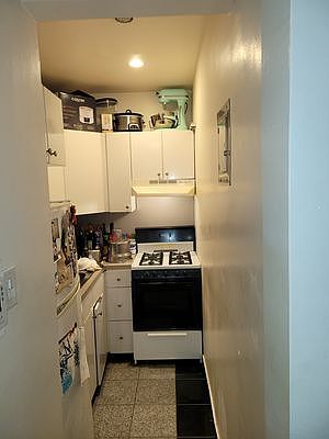 4th image of 1213 Dean St #3F