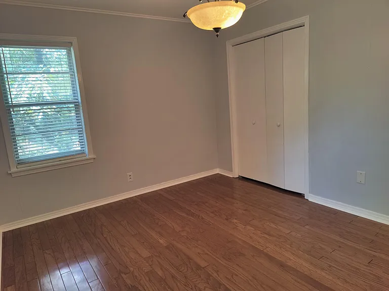 100 Bafanridge St — Photo 18