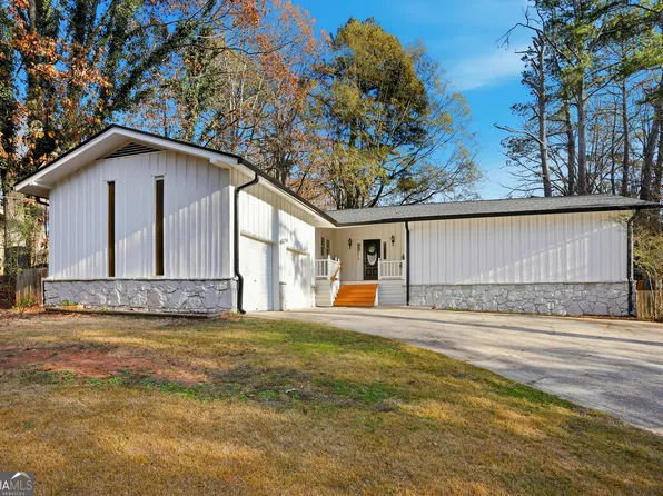 2579 Country Club Dr SE, Conyers, GA 30013