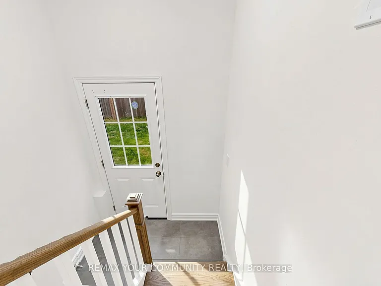 275 Betty Ann Dr — Photo 22