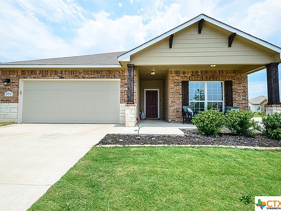 3rd image of 4704 Fawn Valley Dr