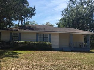 617 Clover St, Jesup, GA 31545