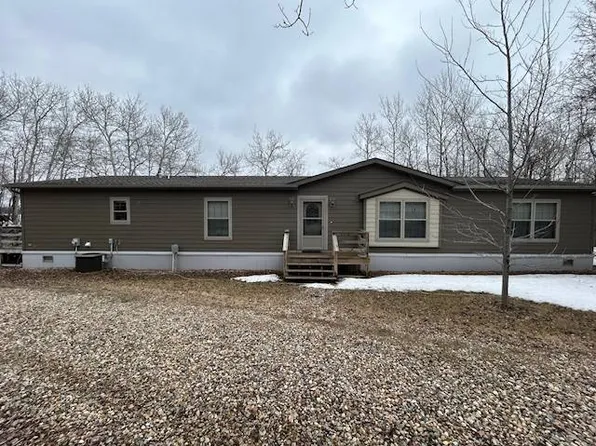 25 Boundary Lk, Bottineau, ND 58318