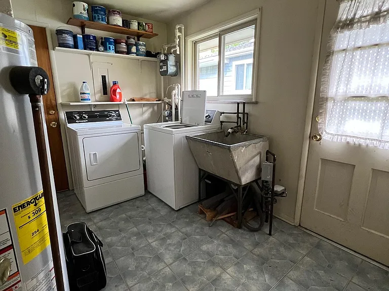 1374 Harpst St #2 — Photo 7