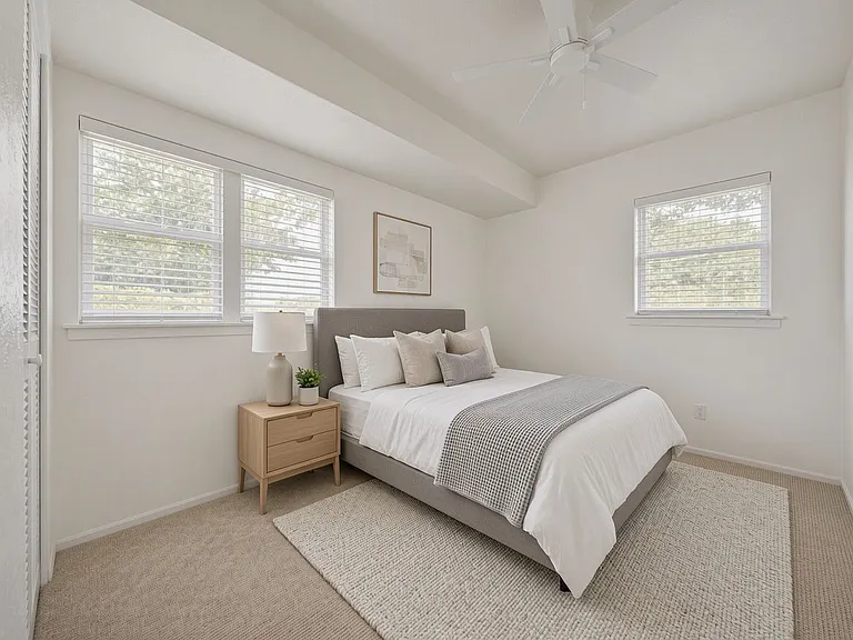 3032 Hollandale Ln — Photo 4