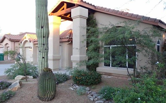 3rd image of 10740 N La Quinta Dr