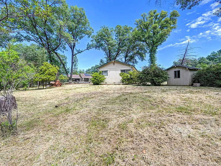 3210 Manzanita Ln — Photo 22